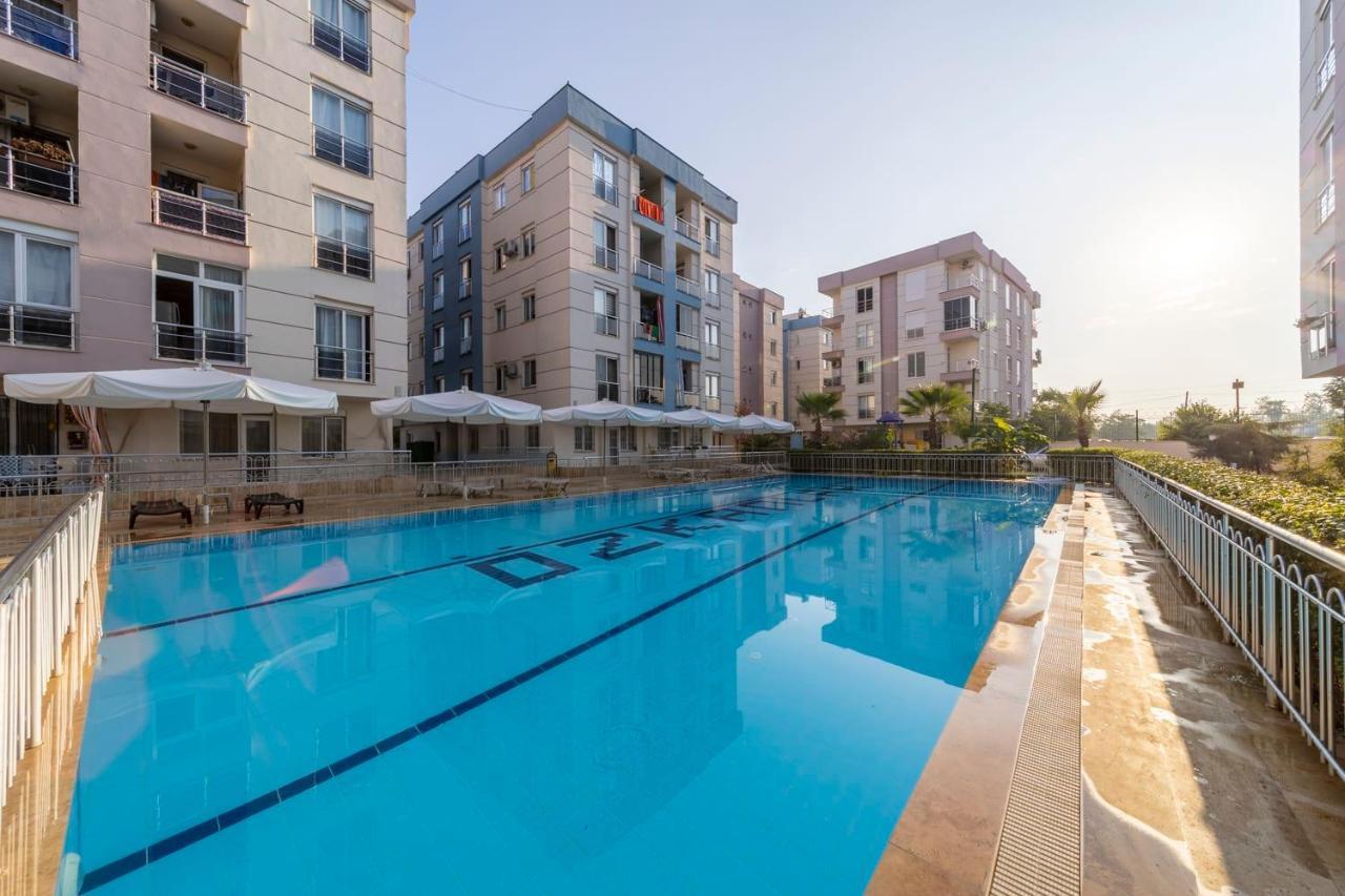 Flat In With Shared Pool And Garden Appartement Antalya