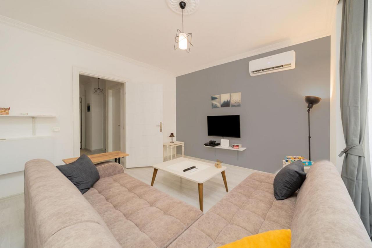 Appartement Flat In With Shared Pool And Garden