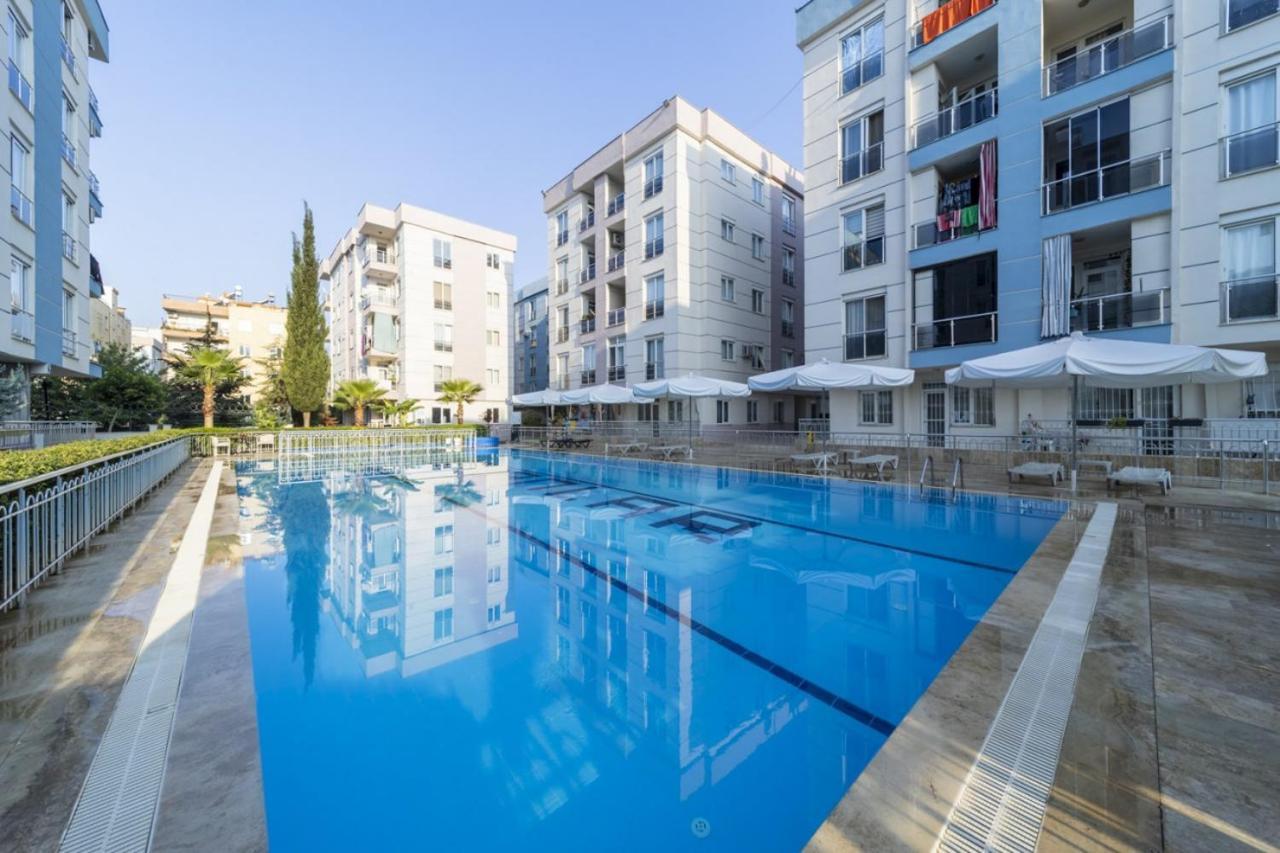 Flat In With Shared Pool And Garden Appartement Antalya